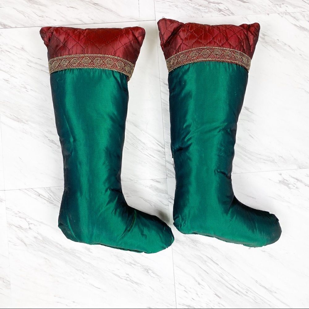 Set Of Green Taffeta Stocking Decorative Pillows